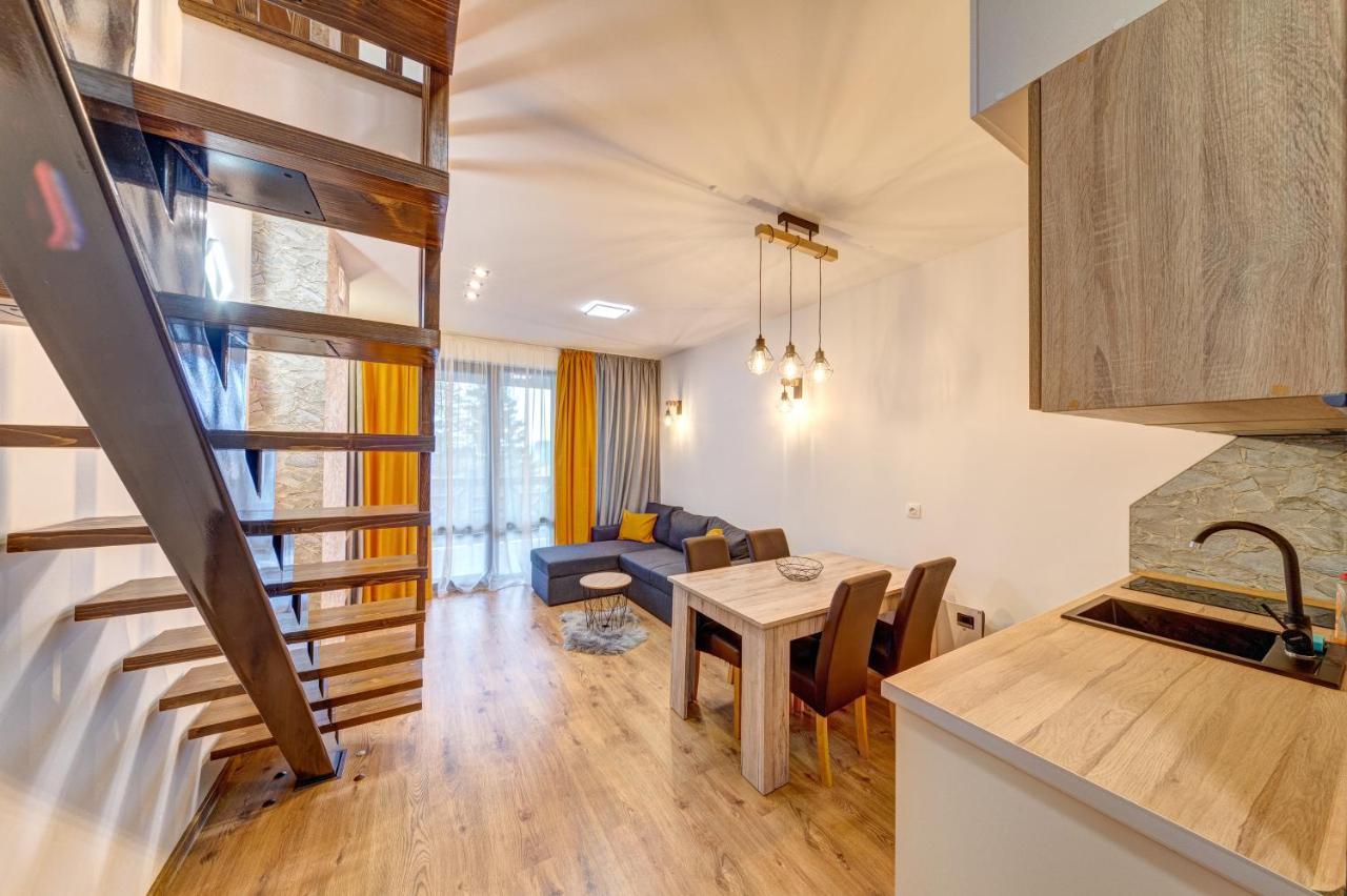 Skyday Penthouse Deluxe At Oak Residence Smolyan Eksteriør billede